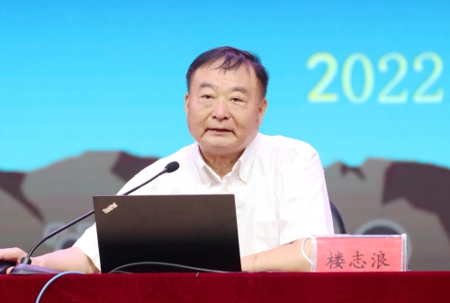 中国反邪教协会副理事长,浙江省咨询委员会社会发展部部长楼志浪作